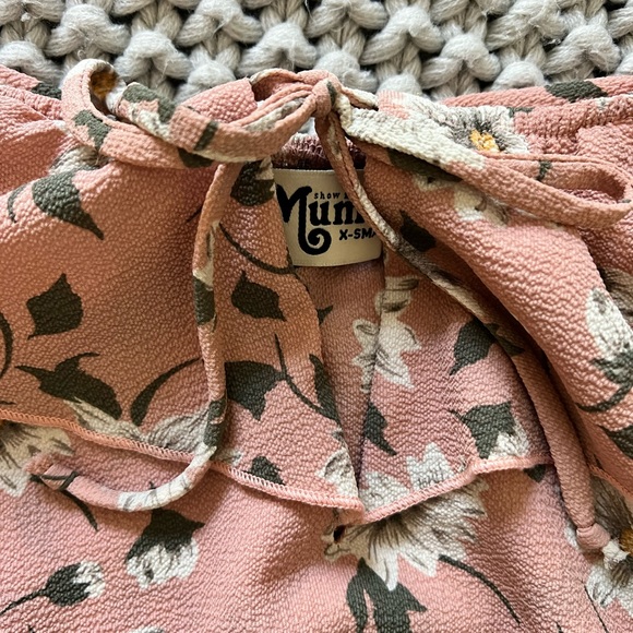 Show me Your Mumu Floral Daisy Duke Off the Shoulder Crop Top - Picture 6 of 9